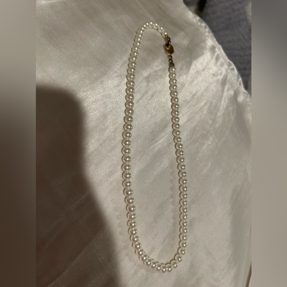 Pearl necklace